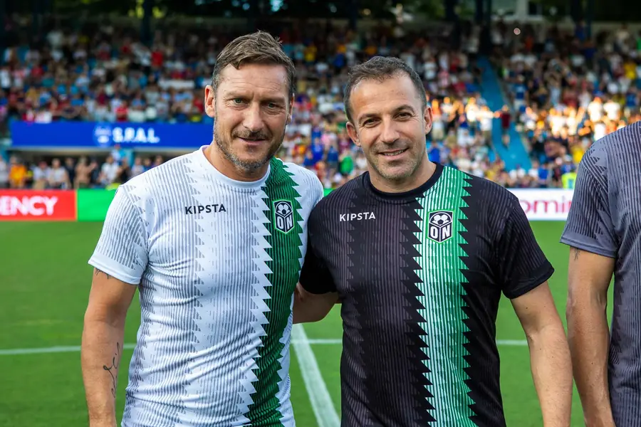 Francesco Totti e Alessandro Del Piero in campo
