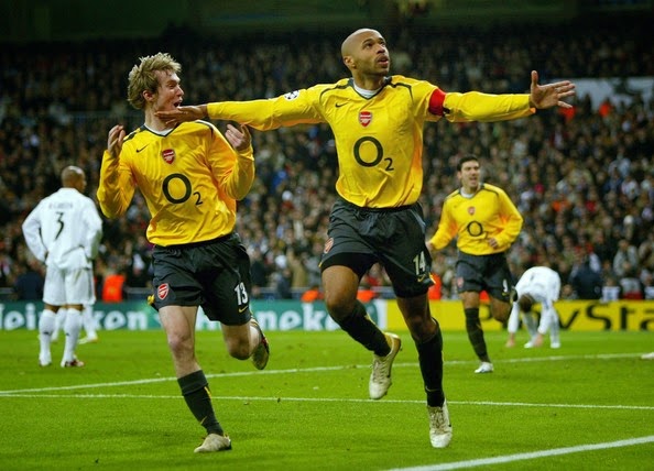 Thierry Henry dopo il gol in Champions League contro il Real Madrid